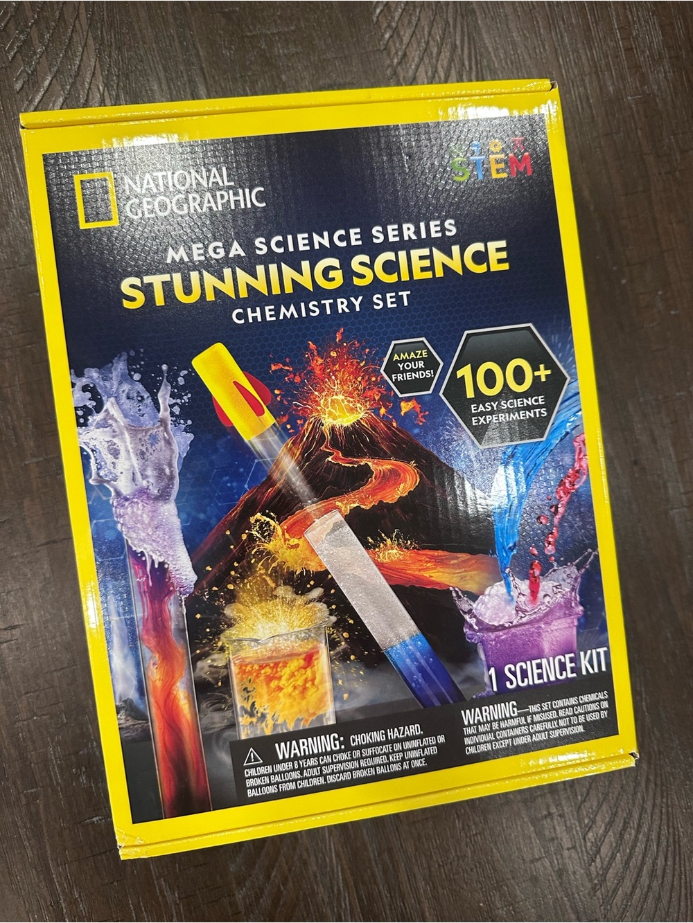 National Geographic Chemistry Set STEM Kit, 100+ Experiments, 8+